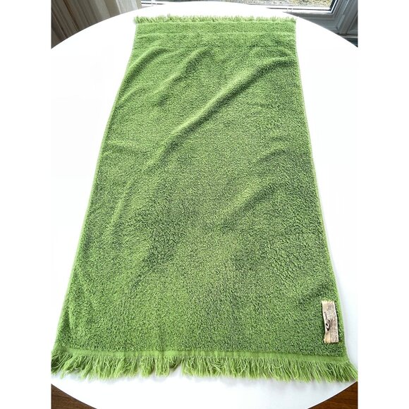 Vintage 80s small bath towel, Kelly green, embroidered, Caldwell Canada - Picture 3 of 8